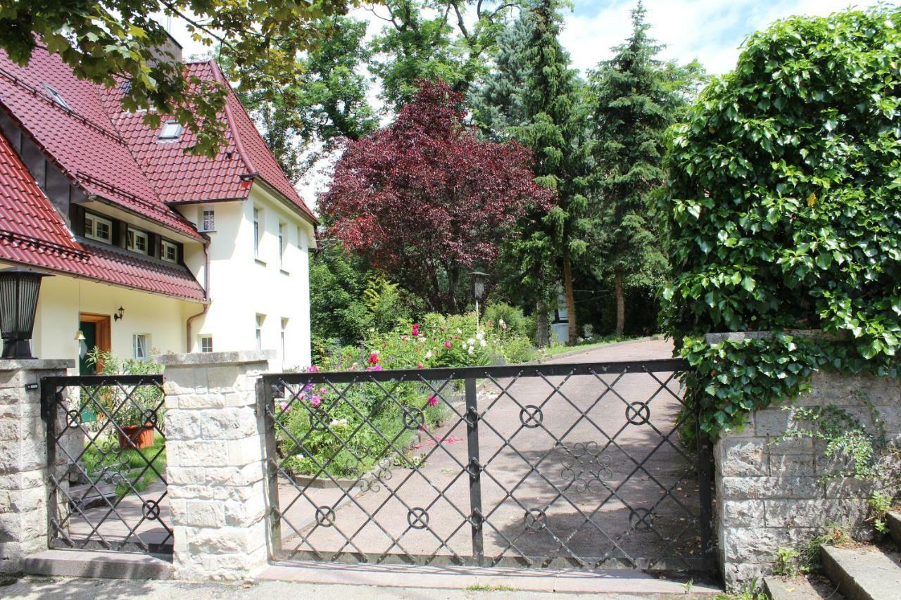 Ferienwohnung In Herrlicher Lage Bad Urach Εξωτερικό φωτογραφία